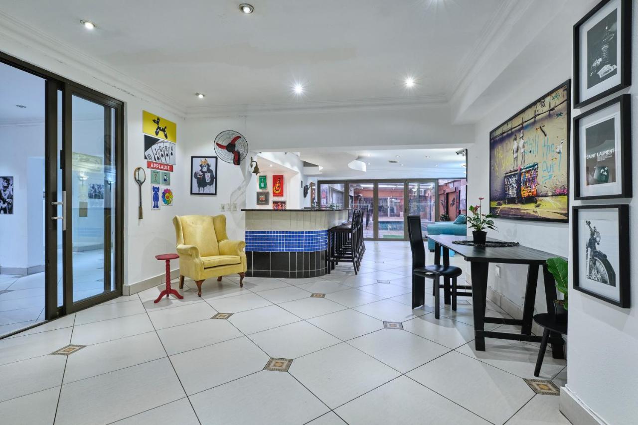 Inn & Out Sandton Park Johannesburg Eksteriør bilde